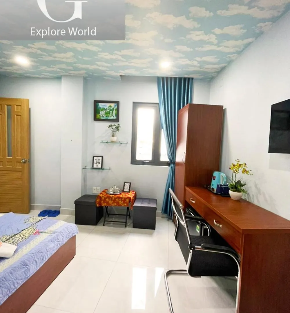 Grad Homestay Bnb contacts
